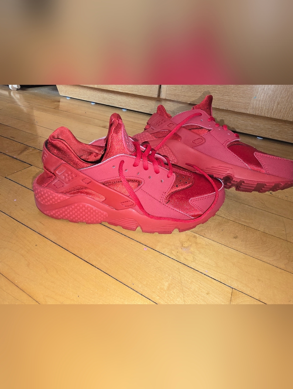 Nike Air Huarache Triple Red Sneakers
